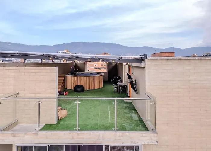 Apartamento Centrico En Laureles Con Piscina 301