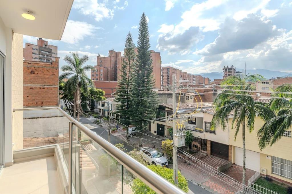 Apartment Centrico En Laureles Con Piscina 301 *